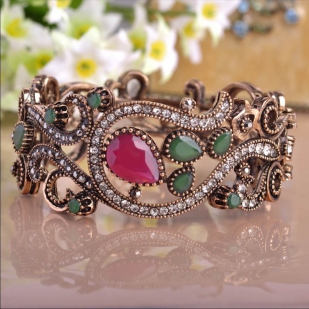 Vintage Style Turkish Bracelet 22$
